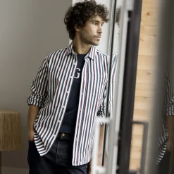 Chemise A Rayures Blanches, Bleues & Bordeaux