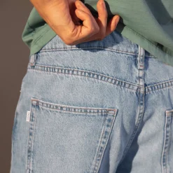 Jean Light Denim Coupe Fuselee