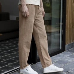 Pantalon Beige Coupe Fuselee