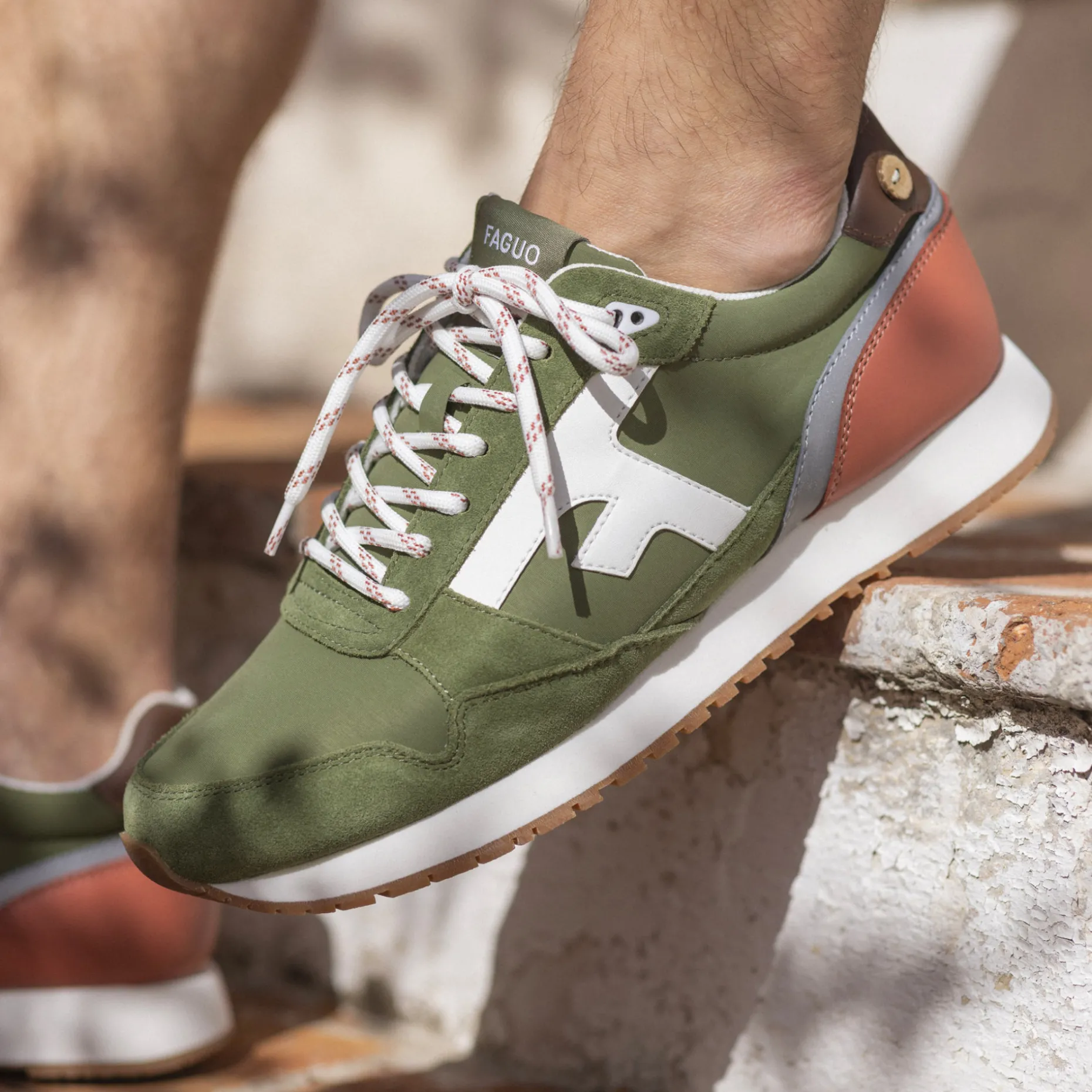 Runnings Kaki & Terracotta